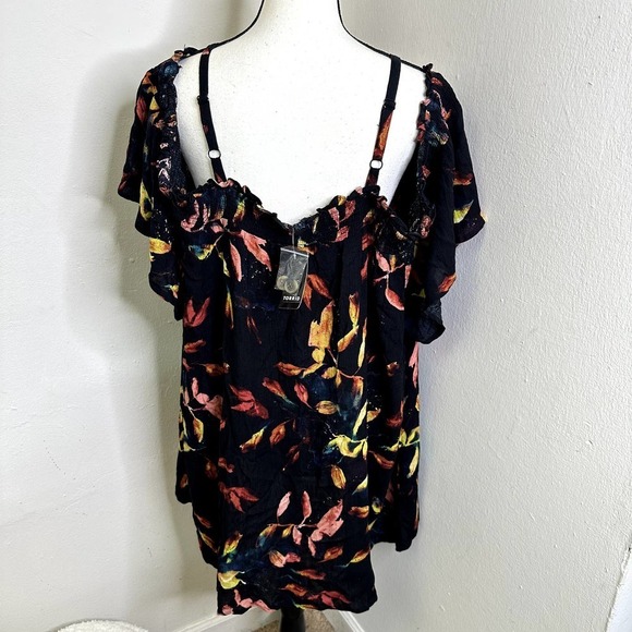 Torrid Smocked Cold-Shoulder Blouse‎ Gauze Leaf Black NWT Front Buttons Size 4x - Picture 8 of 16